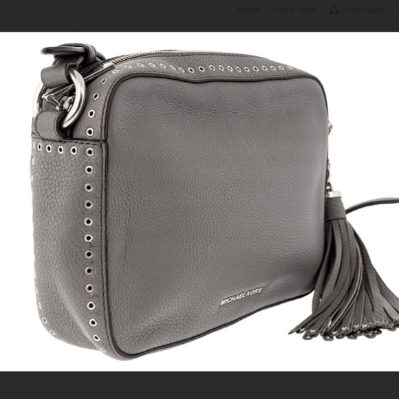 New Micheal Kors Brooklyn crossbody leather camera bag - Picture 3 of 6